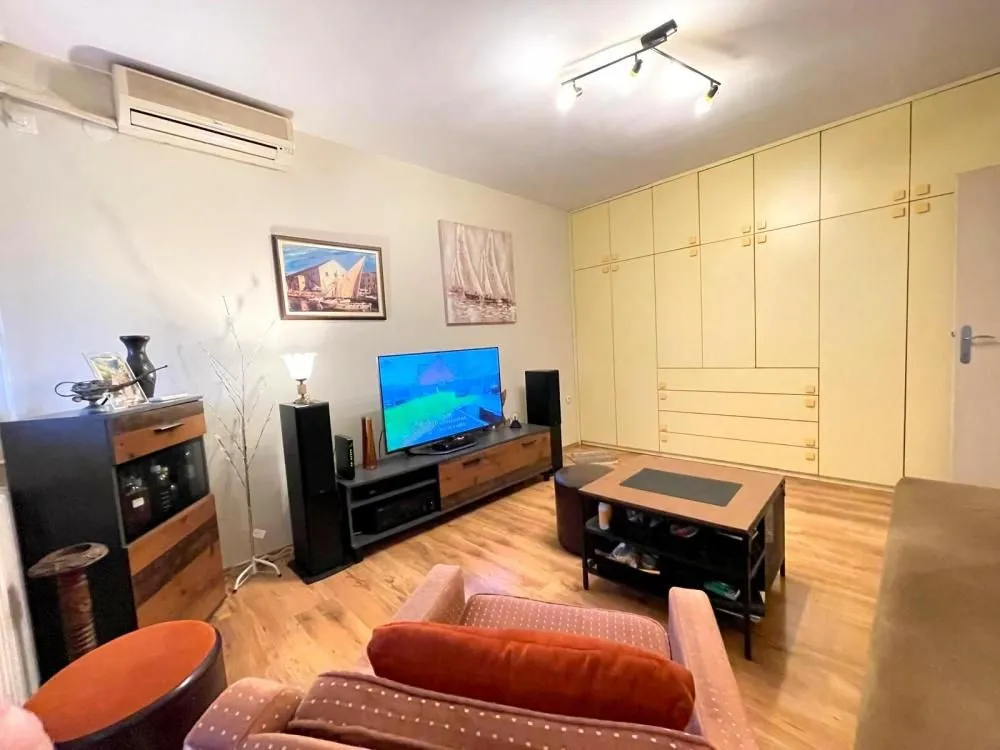 Sale, two bedroom apartment, 48m², Julino Brdo, Beograd