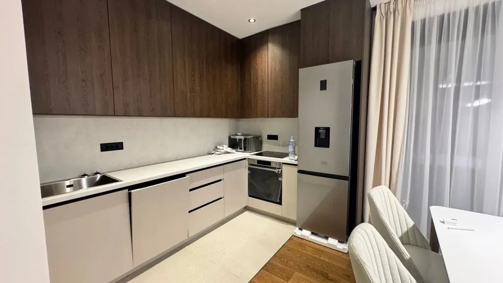 Izdavanje, kuća, 225m², Gornja Gorica, Podgorica
