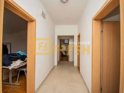 Sale, office space, 400m², Ostalo, Podgorica - image 13