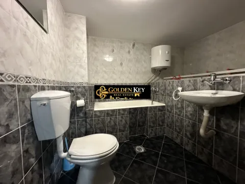 Prodaja, kuća, 380m², Gorica C, Podgorica - image 10