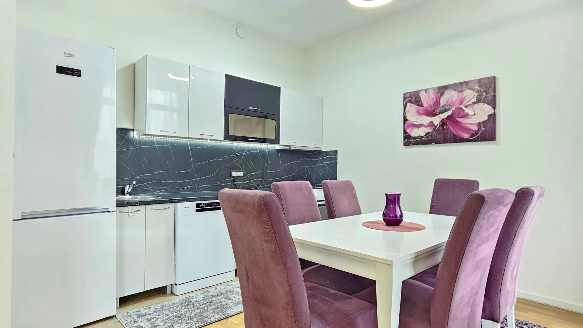 Rent, two bedroom apartment, 68m², Blok 9, Podgorica