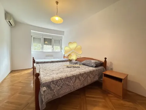Izdavanje, dvosoban stan, 80m², Momišići, Podgorica - image 13