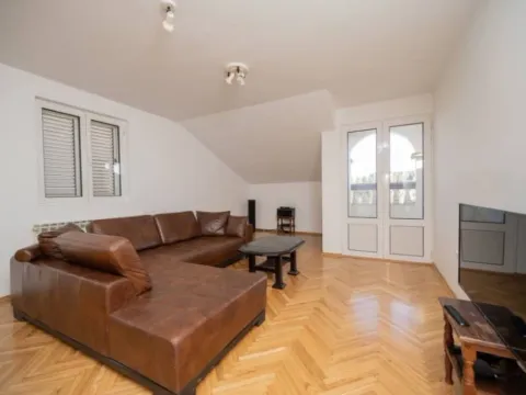 Sale, house, 400m², Momišići, Podgorica - image 8