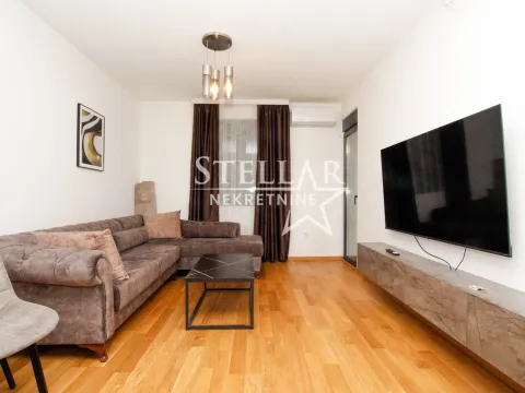 Izdavanje, stan, 45m², City Kvart, Podgorica - image 1