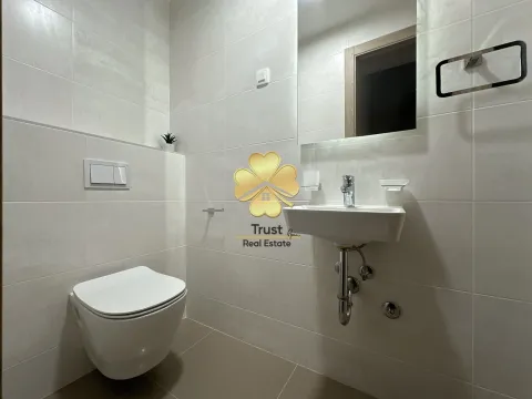 Izdavanje, četvorosoban stan, 127m², Master Kvart, Podgorica - image 2