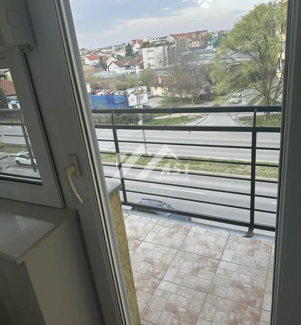 Izdavanje, trosoban stan, 67m², Bulevar Evrope, Novi Sad Sve Podlokacije