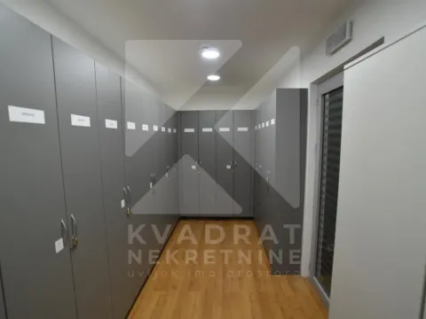 Izdavanje, poslovni prostor, 140m², Preko Morače, Podgorica - image 16