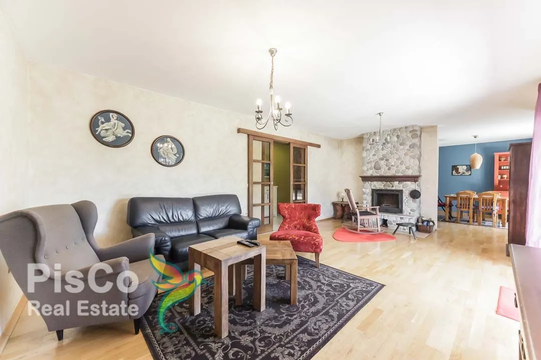 Prodaja, kuća, 200m², Tološi, Podgorica