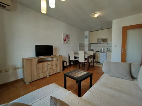 Rent, apartment, 67m², Stari Aerodrom, Podgorica