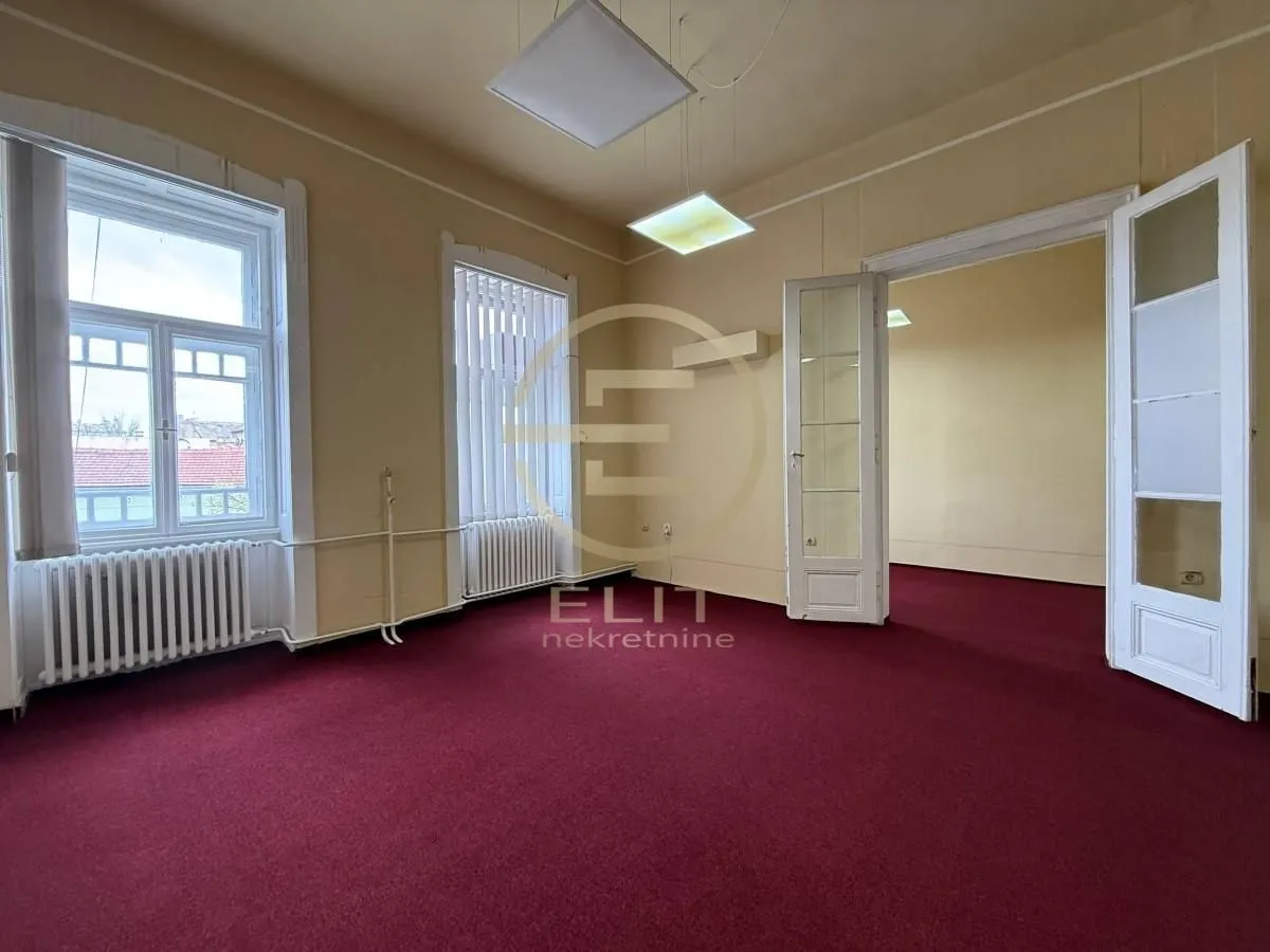 Rent, office space, 80m², Centar, Novi Sad