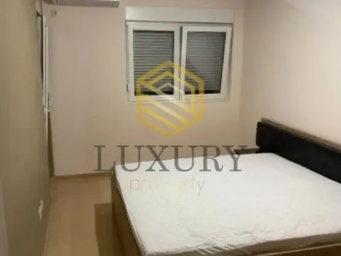 Izdavanje, trosoban stan, 100m², City Kvart, Podgorica - image 4