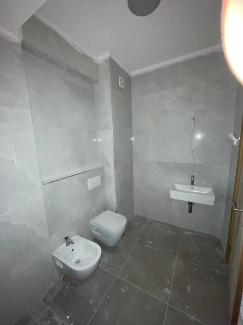 Prodaja, dvosoban stan, 80m², Pobrežje, Podgorica