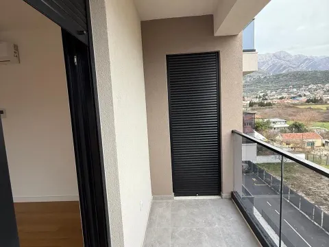 Sale, one bedroom apartment, 62m², Centar, Bar - image 8