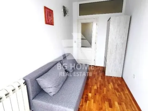 Rent, two bedroom apartment, 43m², Južni Bulevar, Vračar Sve Podlokacije - image 2
