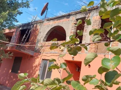 Sale, house, 500m², Bar, Crna Gora - image 1