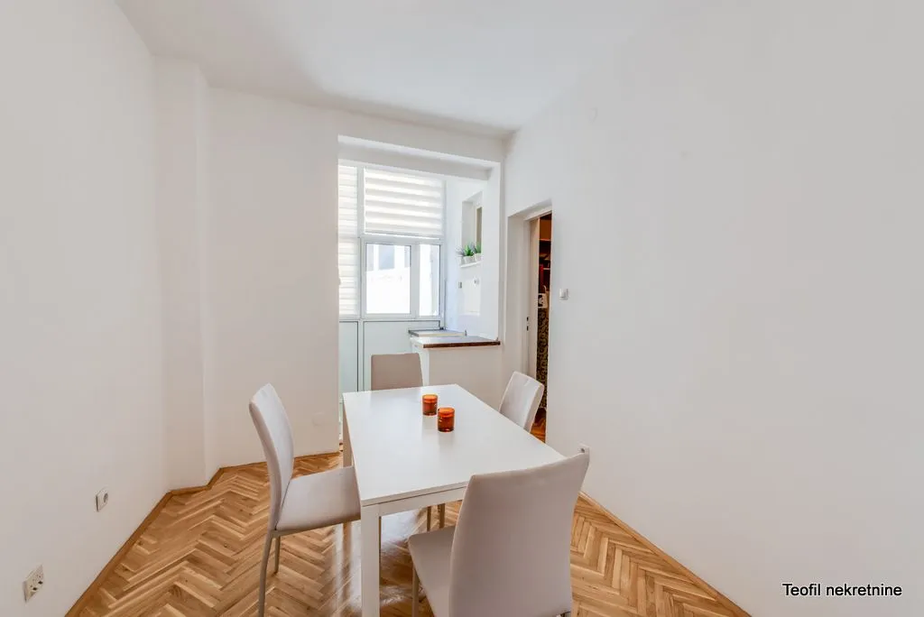 Sale, two bedroom apartment, 65m², Kalenić Pijaca, Vračar Sve Podlokacije