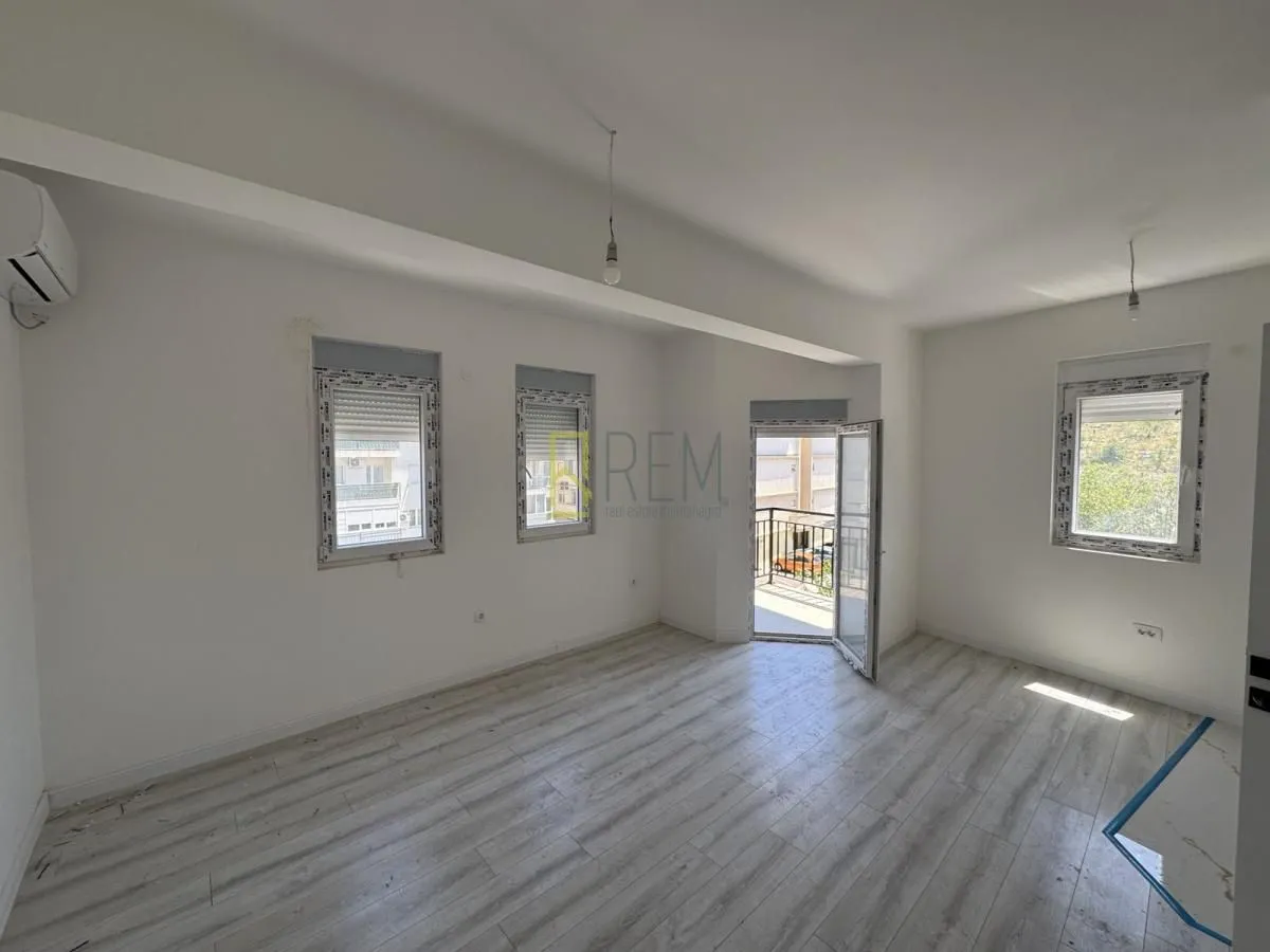 Prodaja, dvosoban stan, 53m², Zagorič, Podgorica