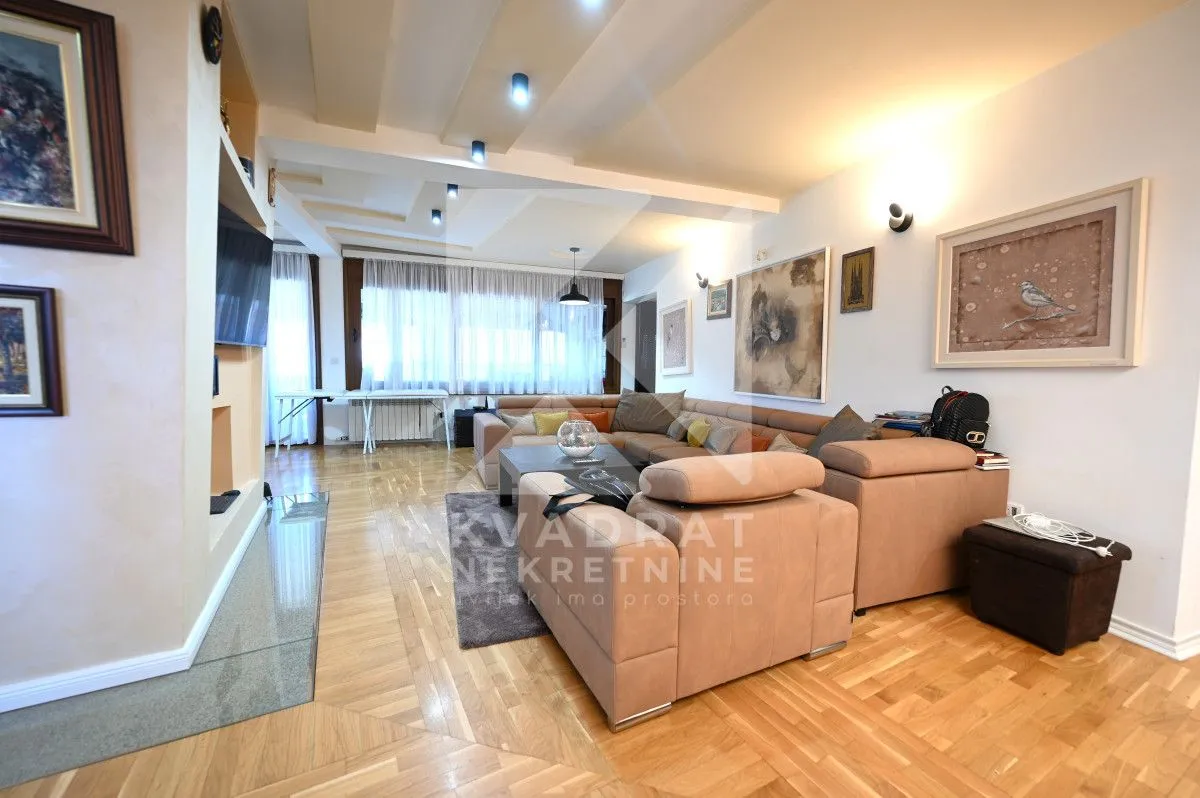Prodaja, kuća, 387m², Donji Kokoti, Podgorica