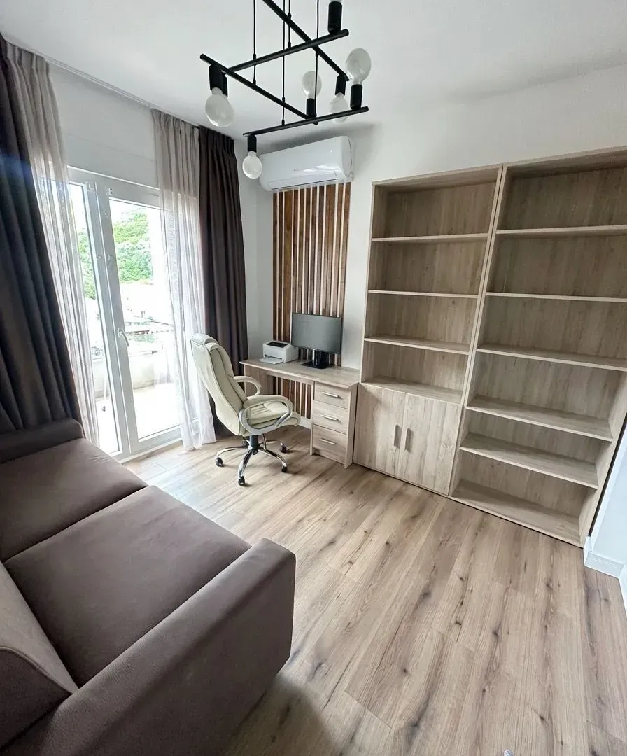 Prodaja, trosoban stan, 107m², Budva, Crna Gora