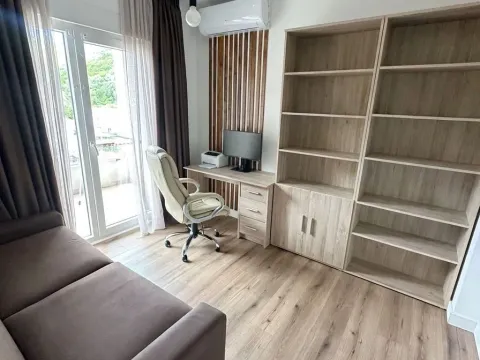 Prodaja, trosoban stan, 107m², Budva, Crna Gora - image 4