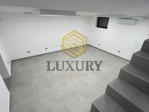 Rent, office space, 95m², City Kvart, Podgorica - image 4