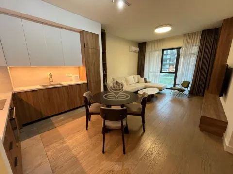 Izdavanje, trosoban stan, 80m², Savski Venac, Beograd - image 5