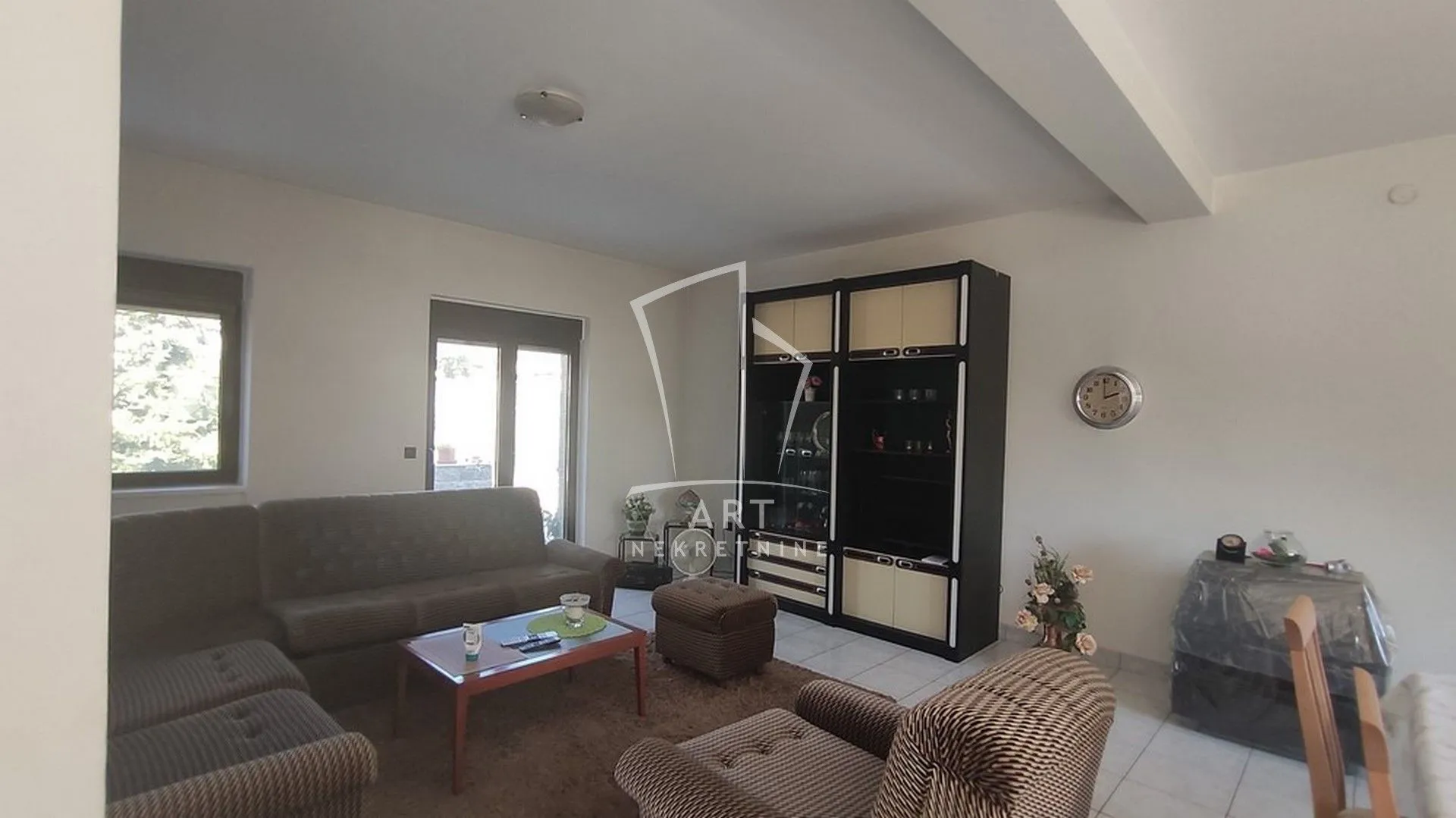 Sale, house, 221m², Jajinci, Voždovac Sve Podlokacije