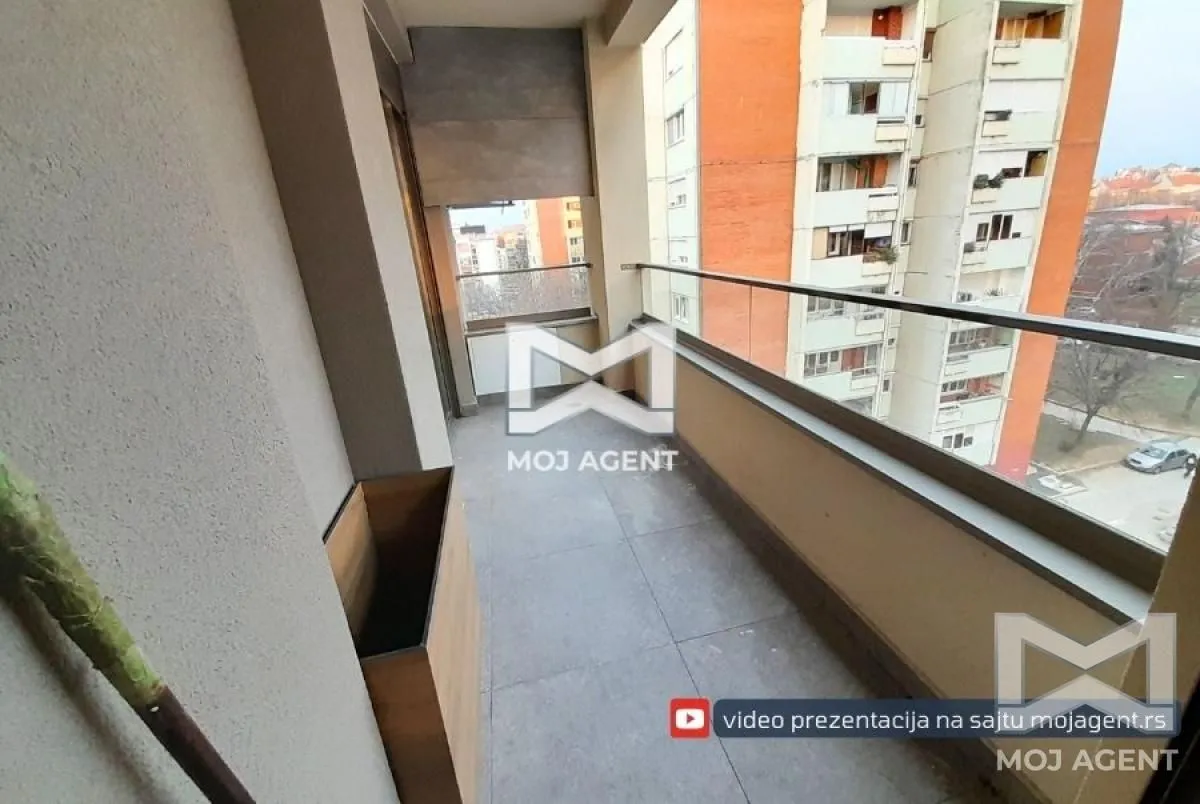 Izdavanje, trosoban stan, 76m², Niš, Srbija