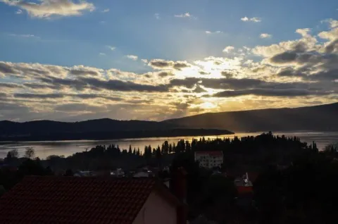 Izdavanje, kuća, 176m², Marići, Tivat - image 11