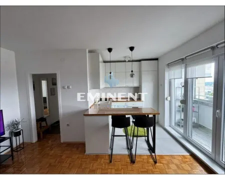 Izdavanje, trosoban stan, 60m², Savski Venac, Beograd - image 5
