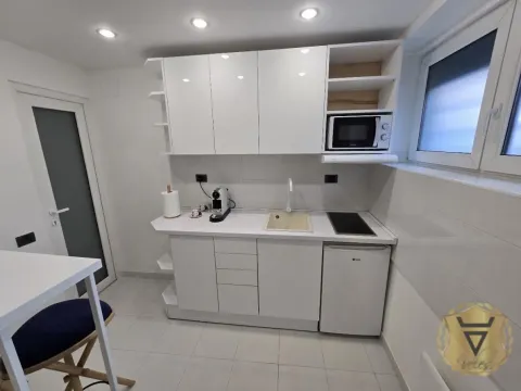 Izdavanje, dvosoban stan, 58m², Đeram Pijaca, Beograd - image 7