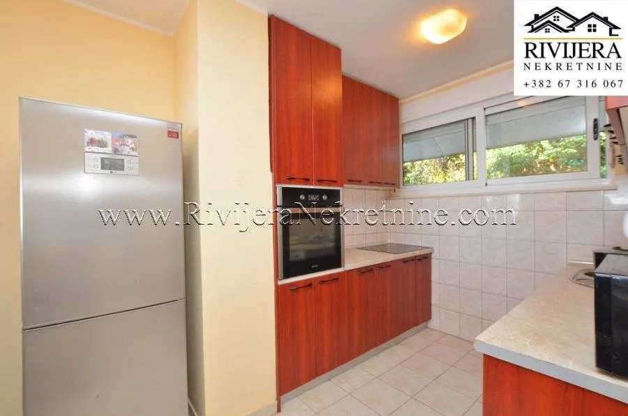 Prodaja, dvosoban stan, 73m², Centar, Herceg Novi