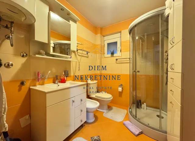 Rent, house, 175m², Podgorica, Crna Gora