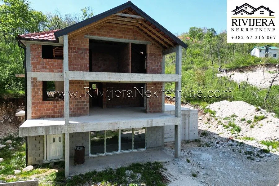 Prodaja, kuća, 200m², Risan, Kotor