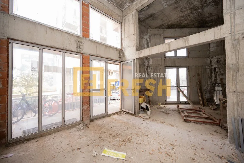 Sale, office space, 108m², Krivi Most, Podgorica