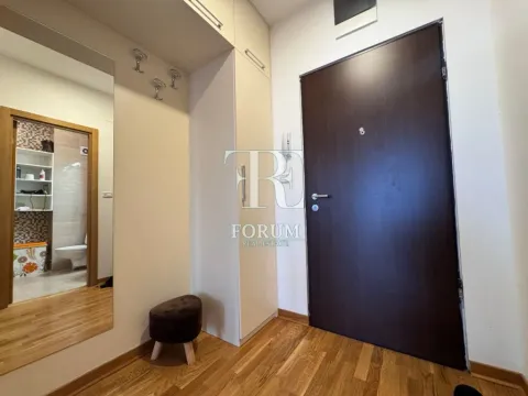 Izdavanje, jednosoban stan, 45m², City Kvart, Podgorica - image 7