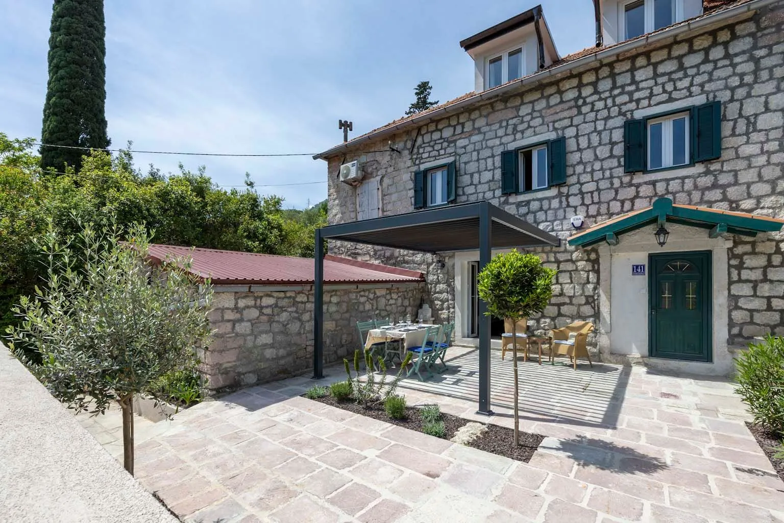 Prodaja, kuća, 92m², Đurići, Herceg Novi