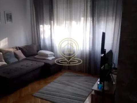 Izdavanje, trosoban stan, 78m², Južni Bulevar, Vračar Sve Podlokacije - image 19