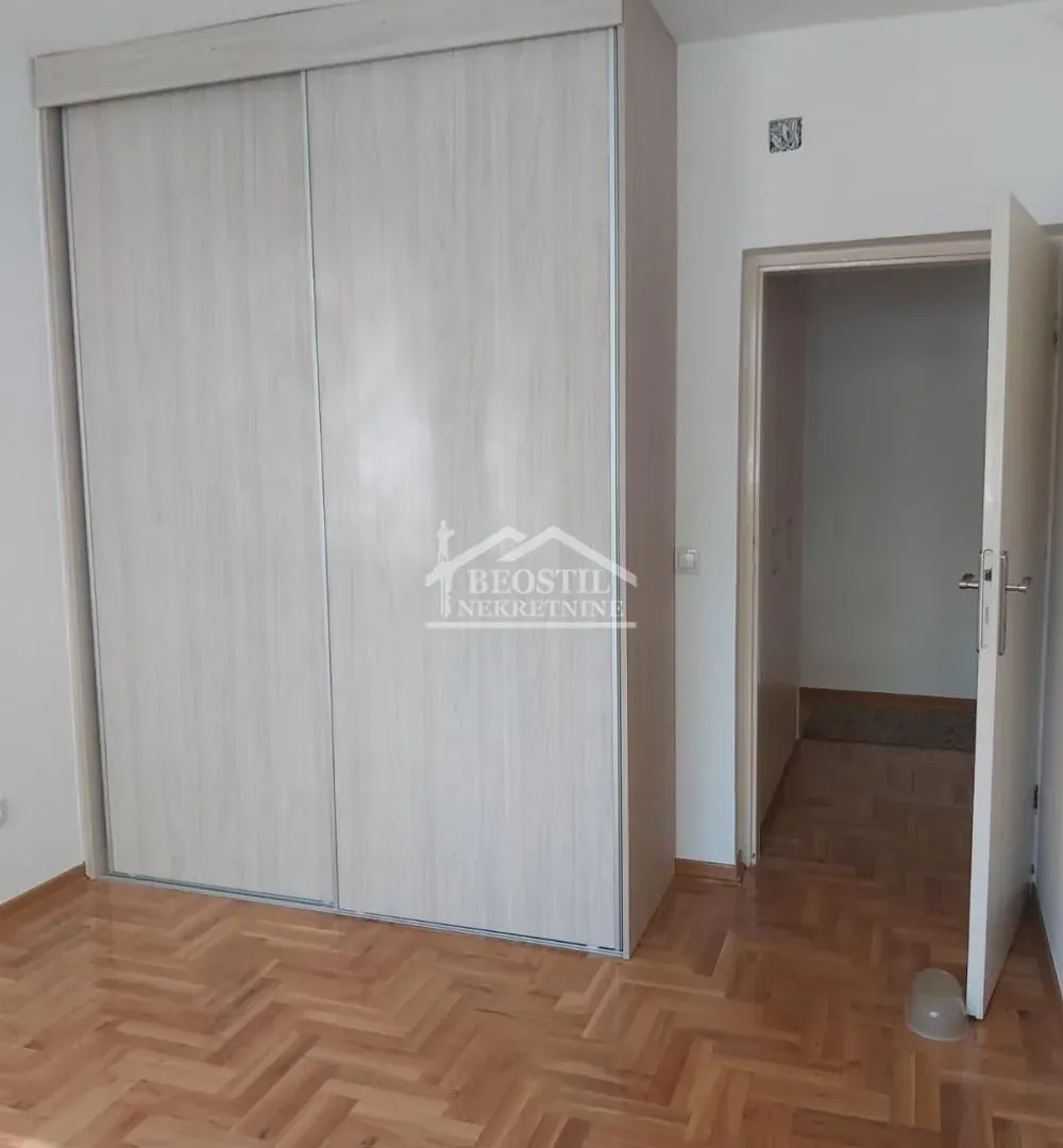 Rent, three bedroom apartment, 65m², Novi Beograd Blok 21, Novi Beograd Sve Podlokacije