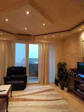 Sale, two bedroom apartment, 68m², Kotor, Crna Gora - image 6