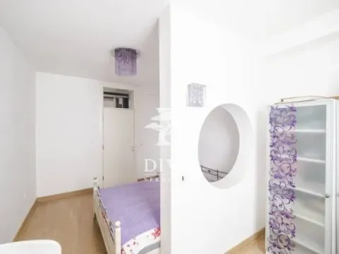 Izdavanje, stan, 153m², Fon (Fon - Bilećka), Voždovac Sve Podlokacije - image 9