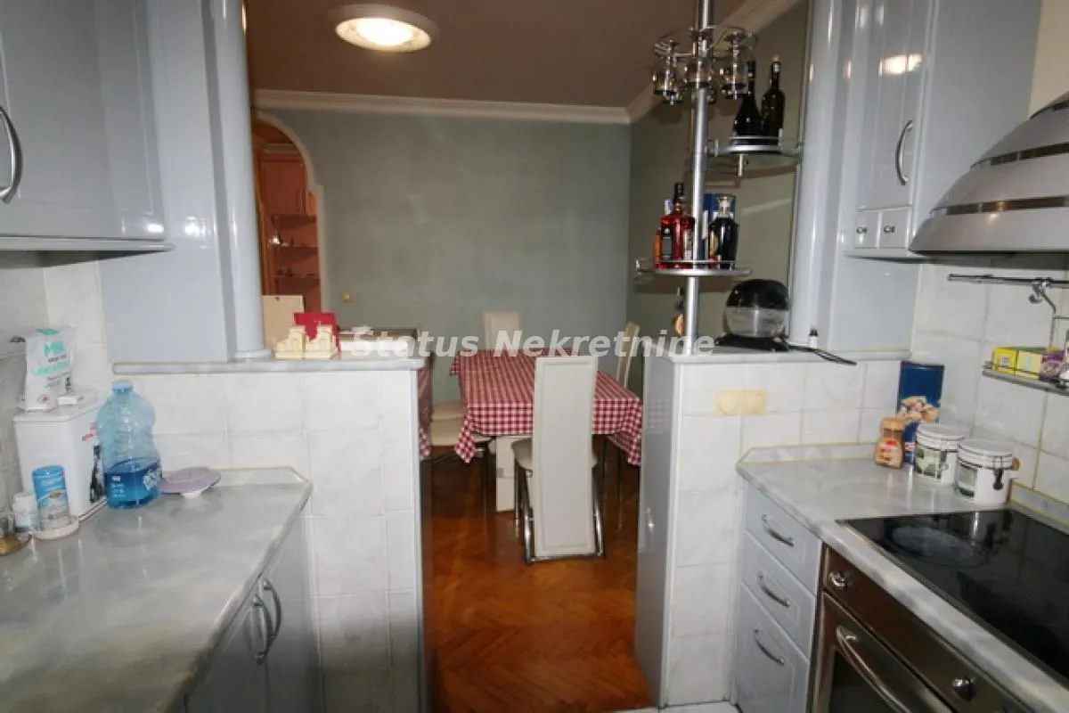 Prodaja, trosoban stan, 91m², Grbavica, Novi Sad Sve Podlokacije