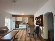 Izdavanje, kuća, 180m², Krašići, Tivat - image 41