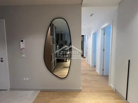 Izdavanje, četvorosoban stan, 112m², Stari Grad, Beograd - image 20