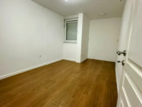 Sale, three bedroom apartment, 74m², Pobrežje, Podgorica - image 4