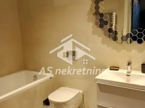 Izdavanje, trosoban stan, 80m², Savski Venac, Beograd - image 28