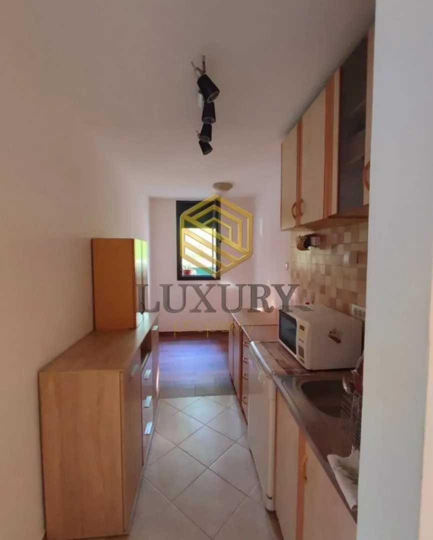 Rent, office space, 80m², Blok 5, Podgorica