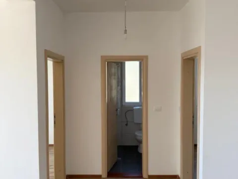 Sale, two bedroom apartment, 55m², Petrovac, Budva - image 10