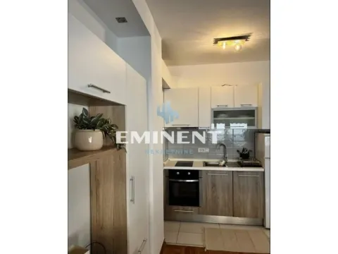 Rent, two bedroom apartment, 43m², Vračar Sve Podlokacije, Beograd - image 5