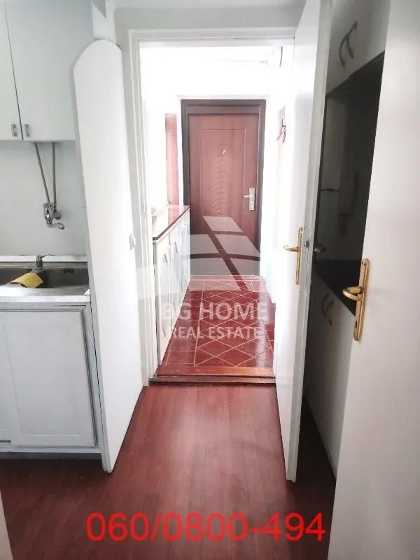 Izdavanje, dvosoban stan, 50m², Skadarlija, Beograd